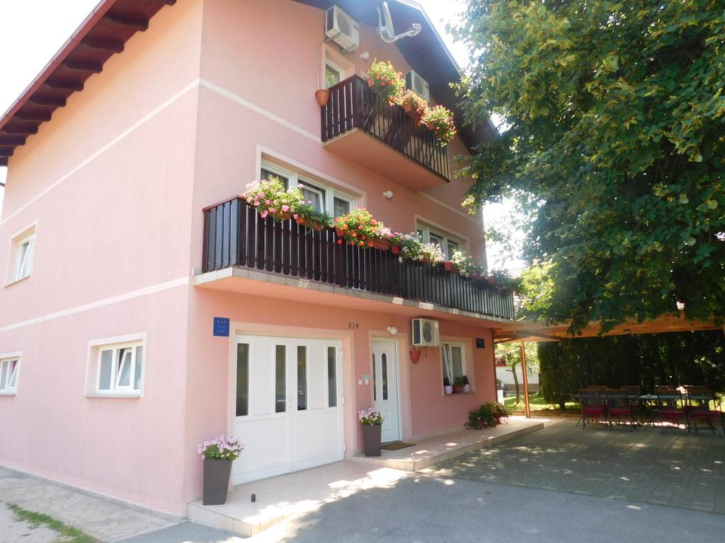 House Vukovic Hotel Grabovac  Eksteriør billede