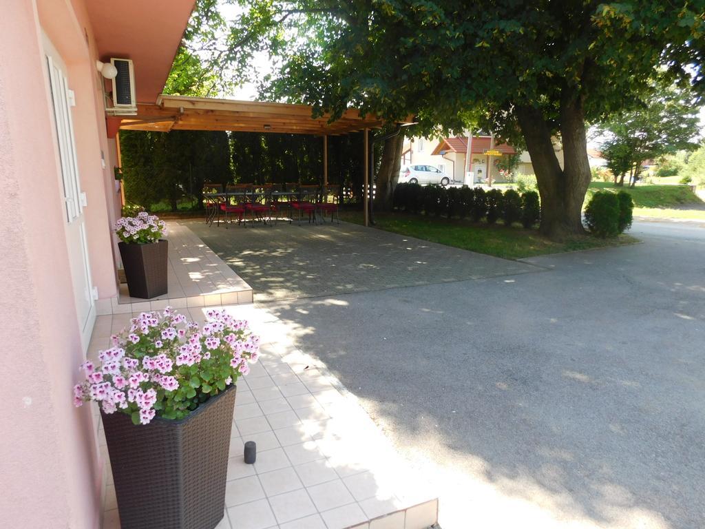House Vukovic Hotel Grabovac  Eksteriør billede